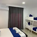 Casa de hóspedes Elvis Caca 4*