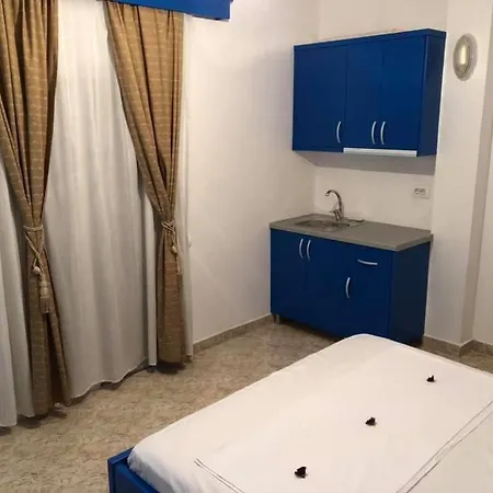 Casa de hóspedes Elvis Caca Ksamil