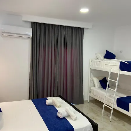 Guest house Elvis Caca 4*