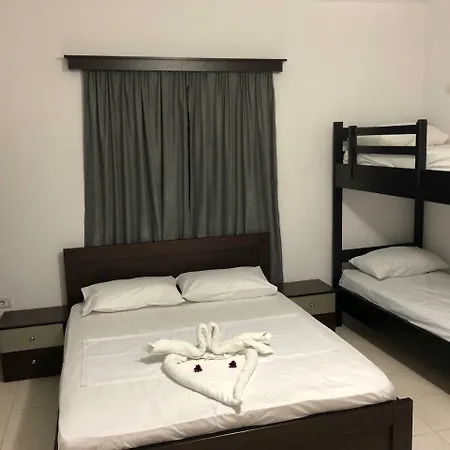 Elvis Caca Guest house 4*