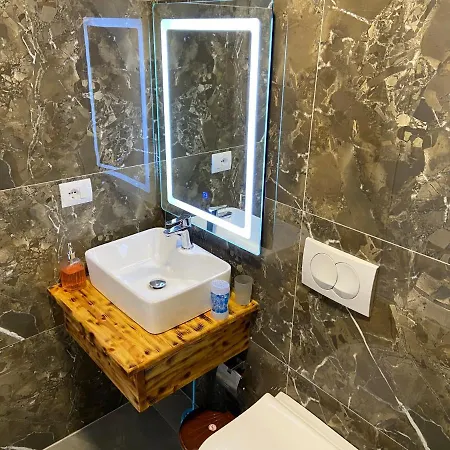 Affittacamere Elvis Caca Ksamil